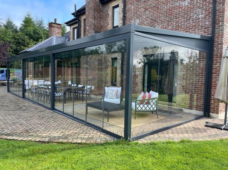 Pigato glass room on a lawn